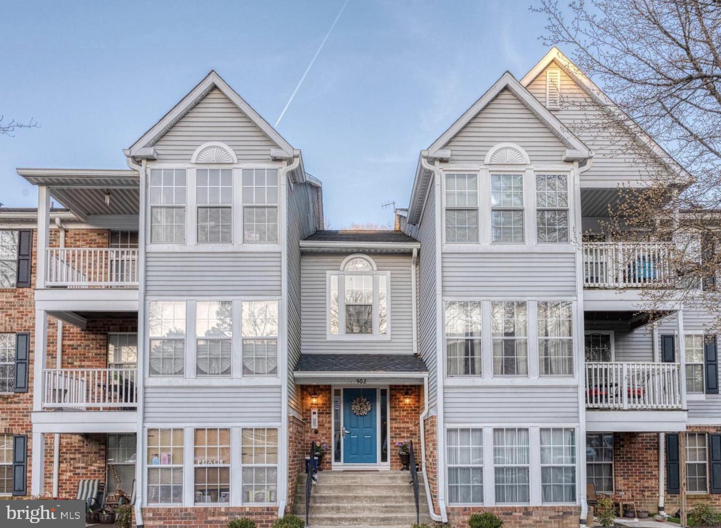 WOODBRIDGE CENTER - Residential