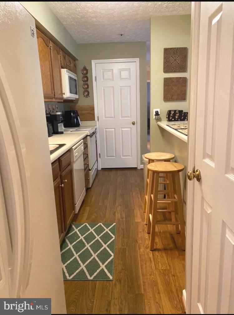 WOODBRIDGE CENTER - Residential