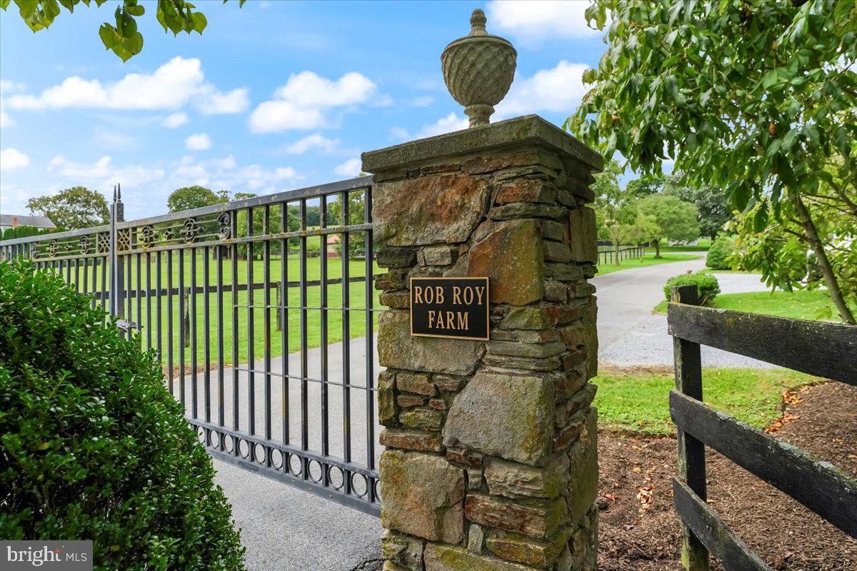 ANDREWS BRIDGE - Residential