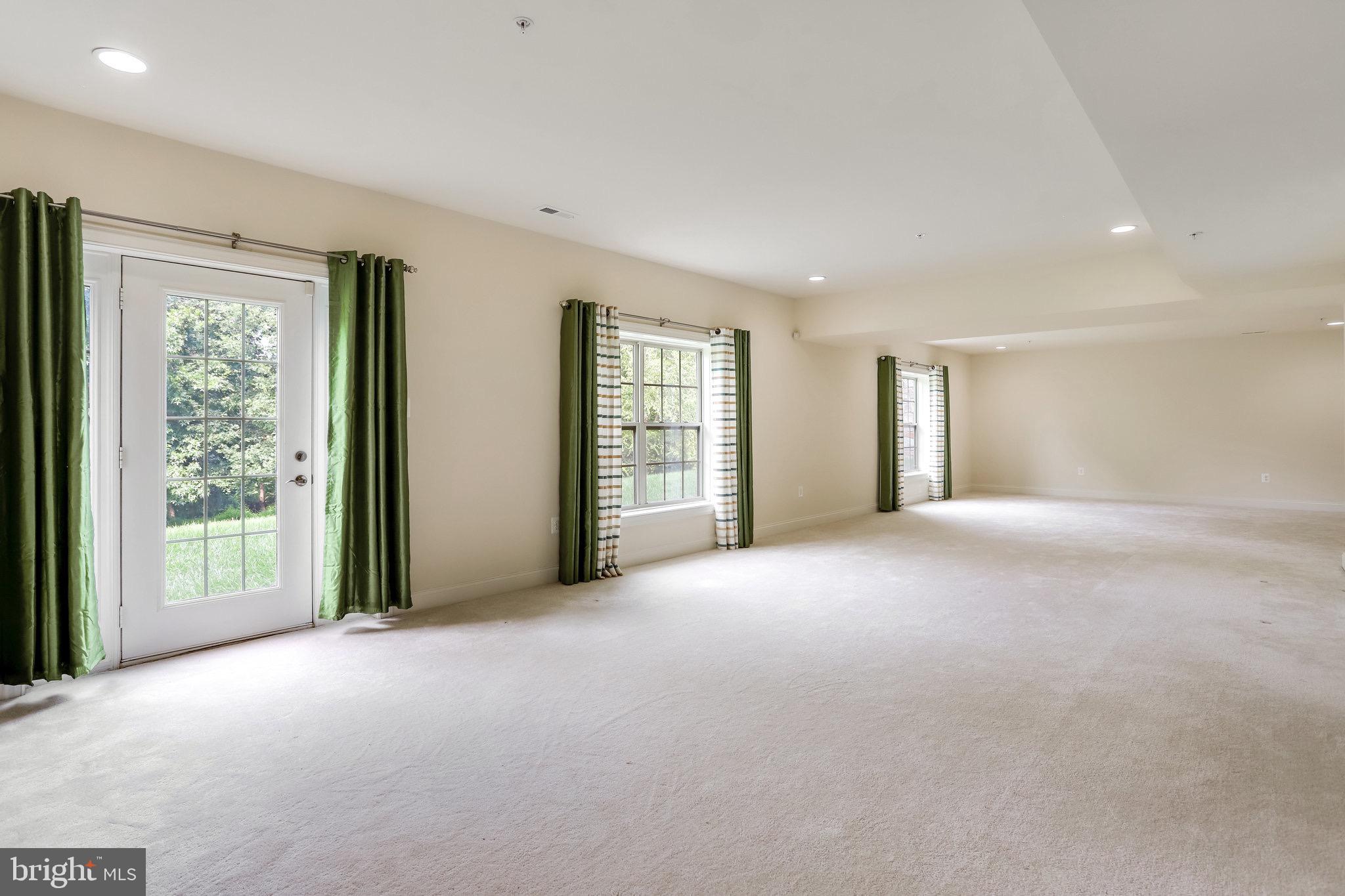 LEAMAN FARM - Residential