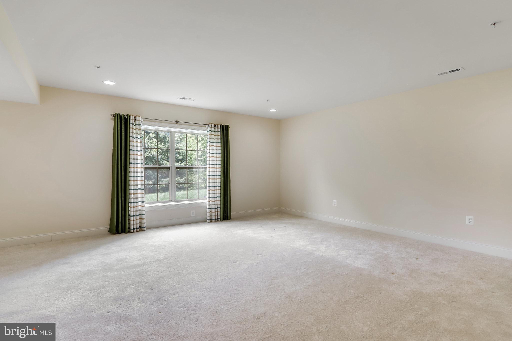 LEAMAN FARM - Residential