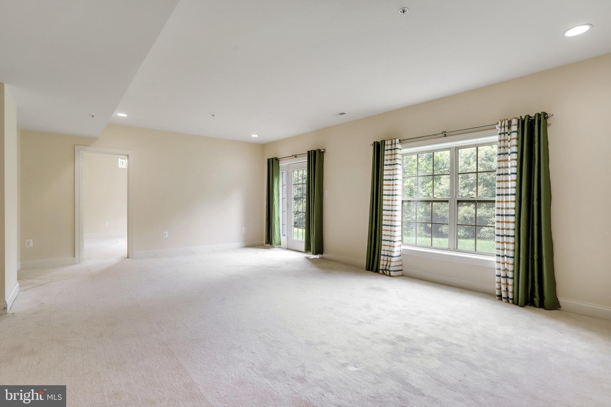 LEAMAN FARM - Residential