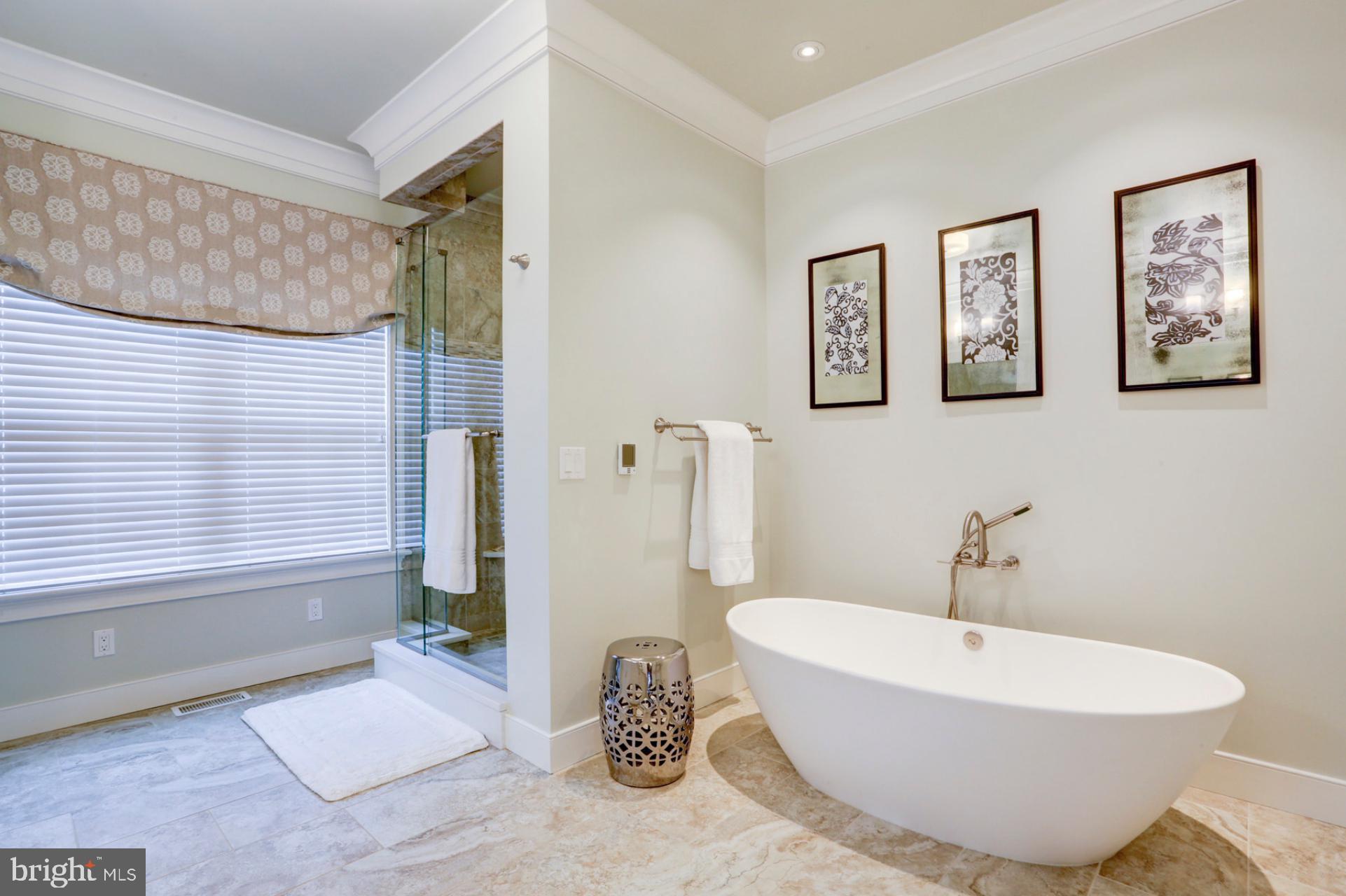 FARM ON QUARRY ROAD - Residential