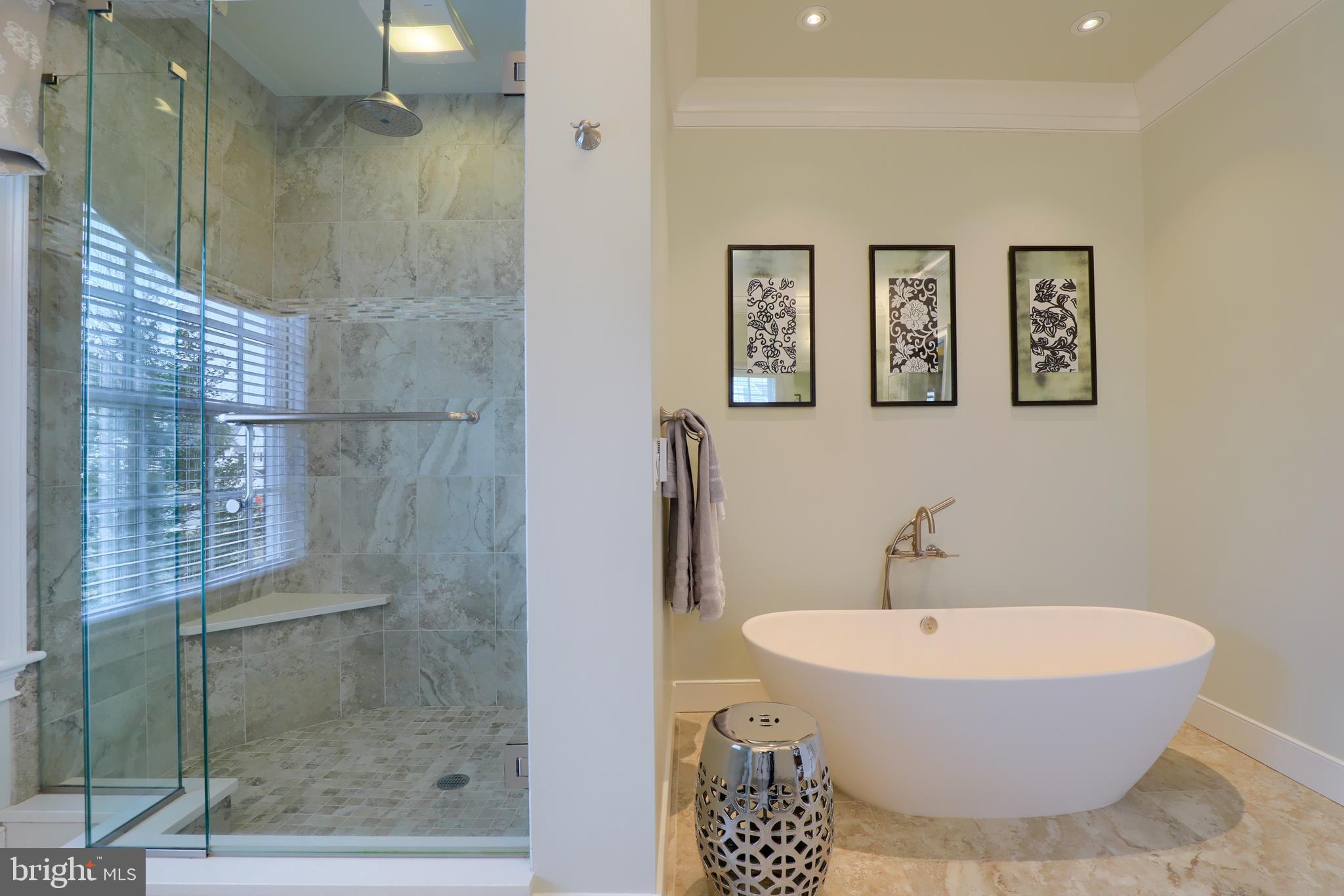 FARM ON QUARRY ROAD - Residential