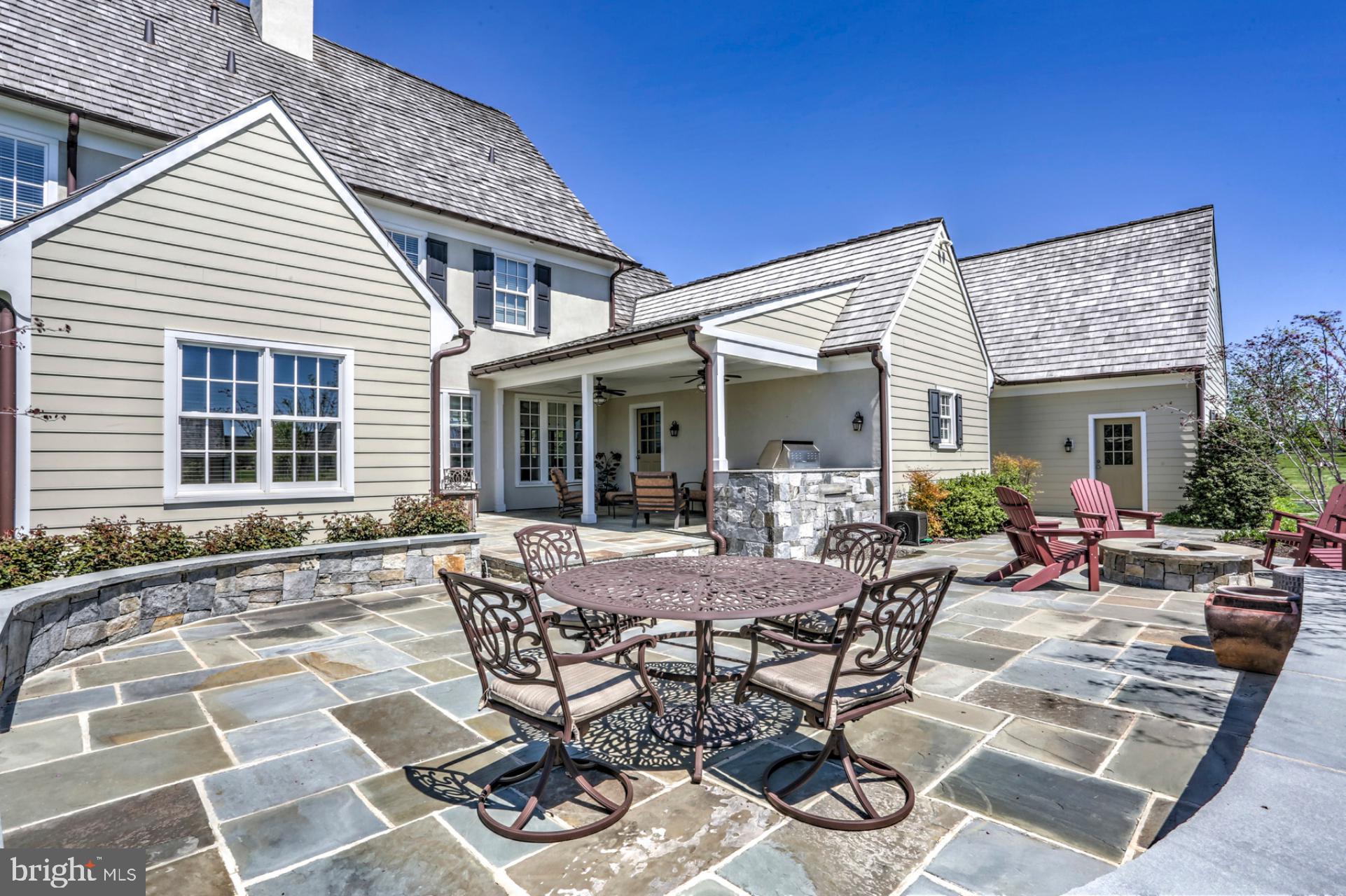 FARM ON QUARRY ROAD - Residential