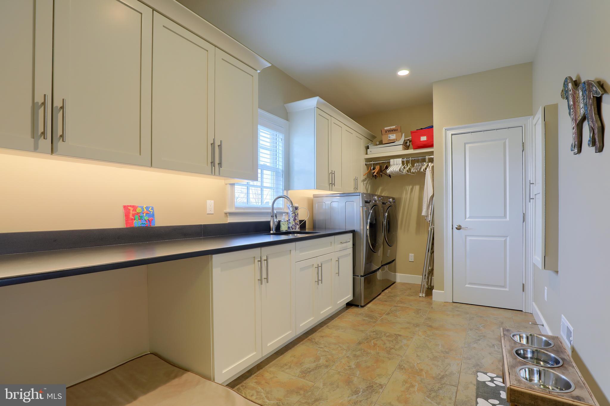 FARM ON QUARRY ROAD - Residential