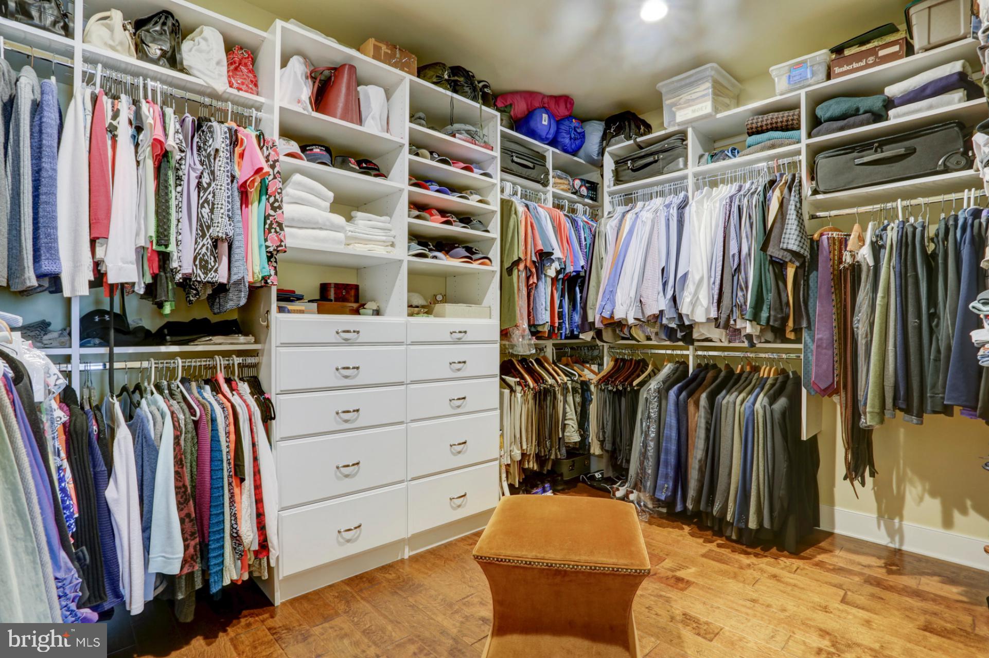 FARM ON QUARRY ROAD - Residential