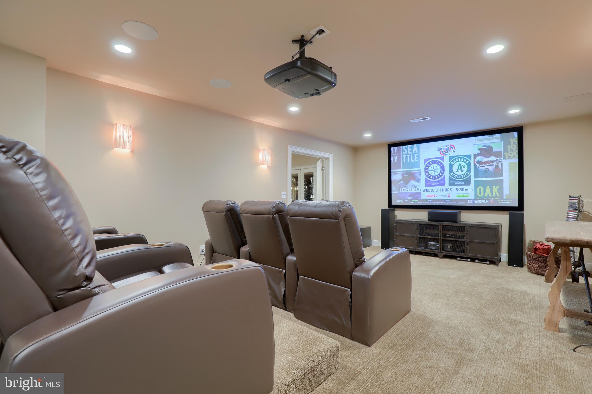 FARM ON QUARRY ROAD - Residential