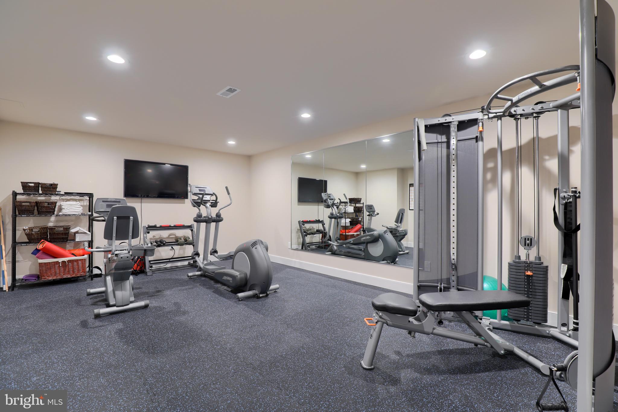 FARM ON QUARRY ROAD - Residential