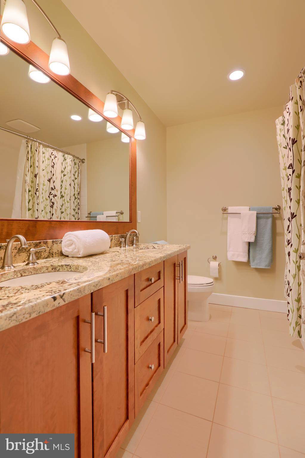 FARM ON QUARRY ROAD - Residential