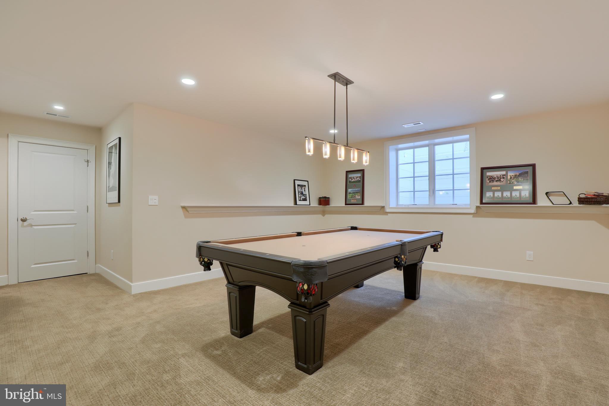 FARM ON QUARRY ROAD - Residential