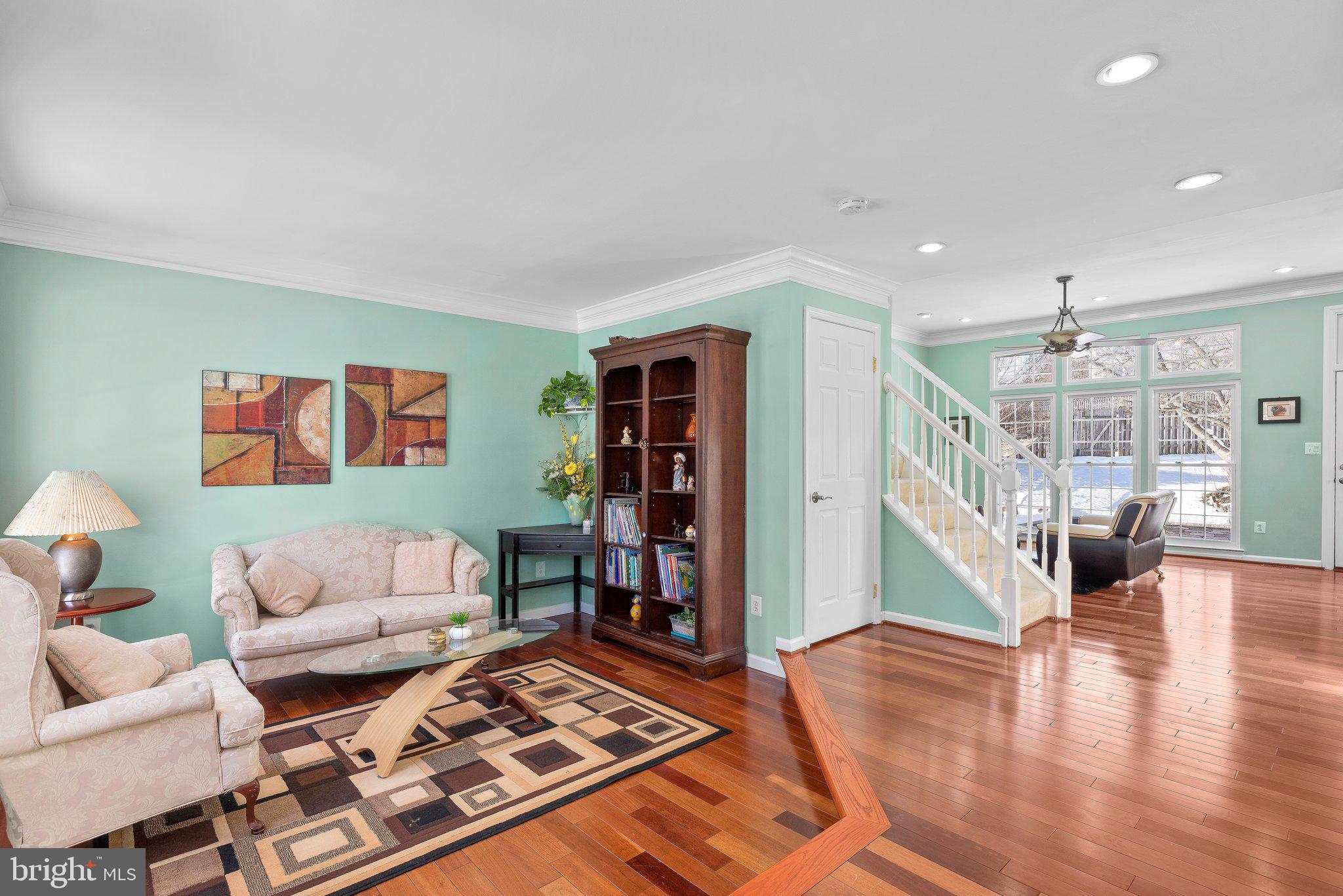 KINGS SQUARE - Residential