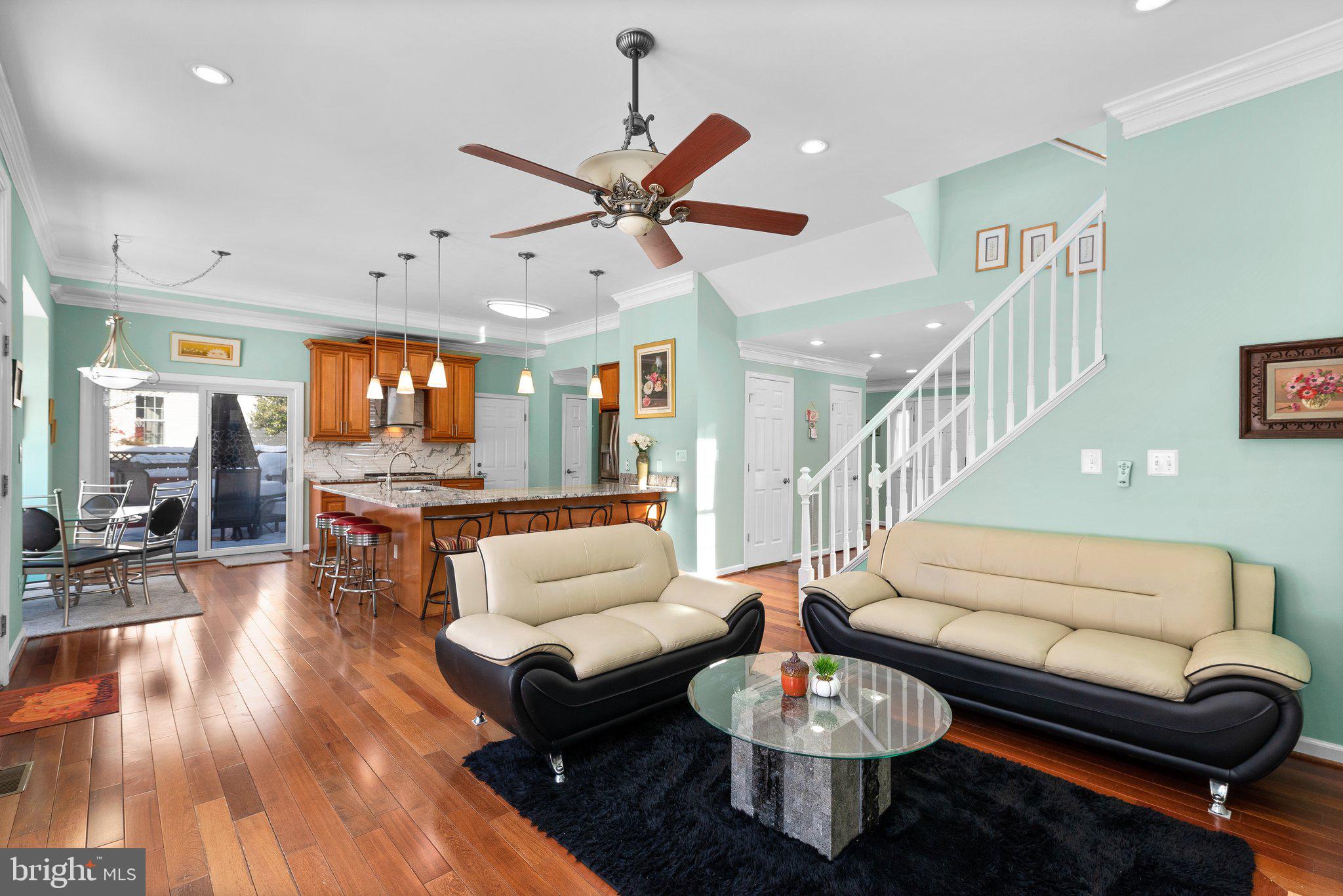 KINGS SQUARE - Residential