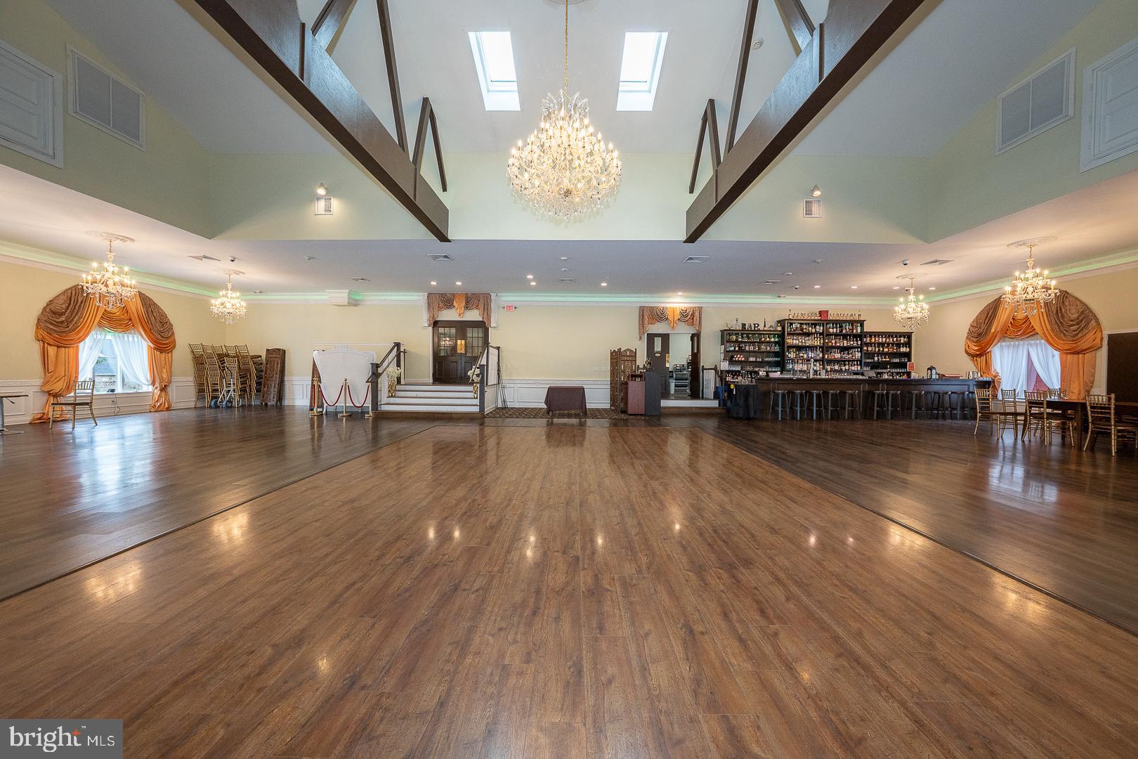 CHALFONT - Commercial Sale