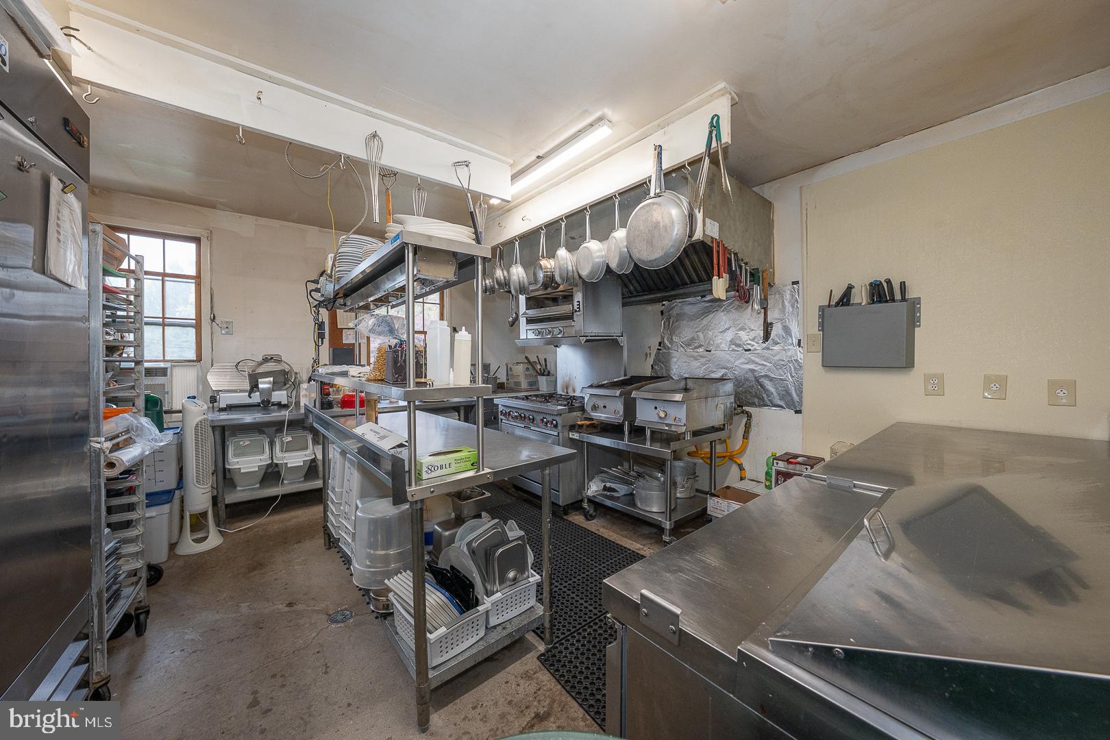 CHALFONT - Commercial Sale