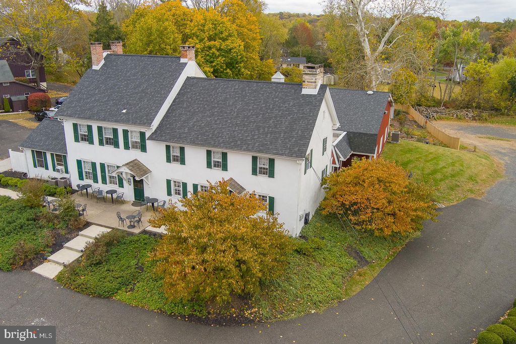 Photo of 136 E Butler Avenue, CHALFONT, PA 18914 (MLS # PABU2109508)