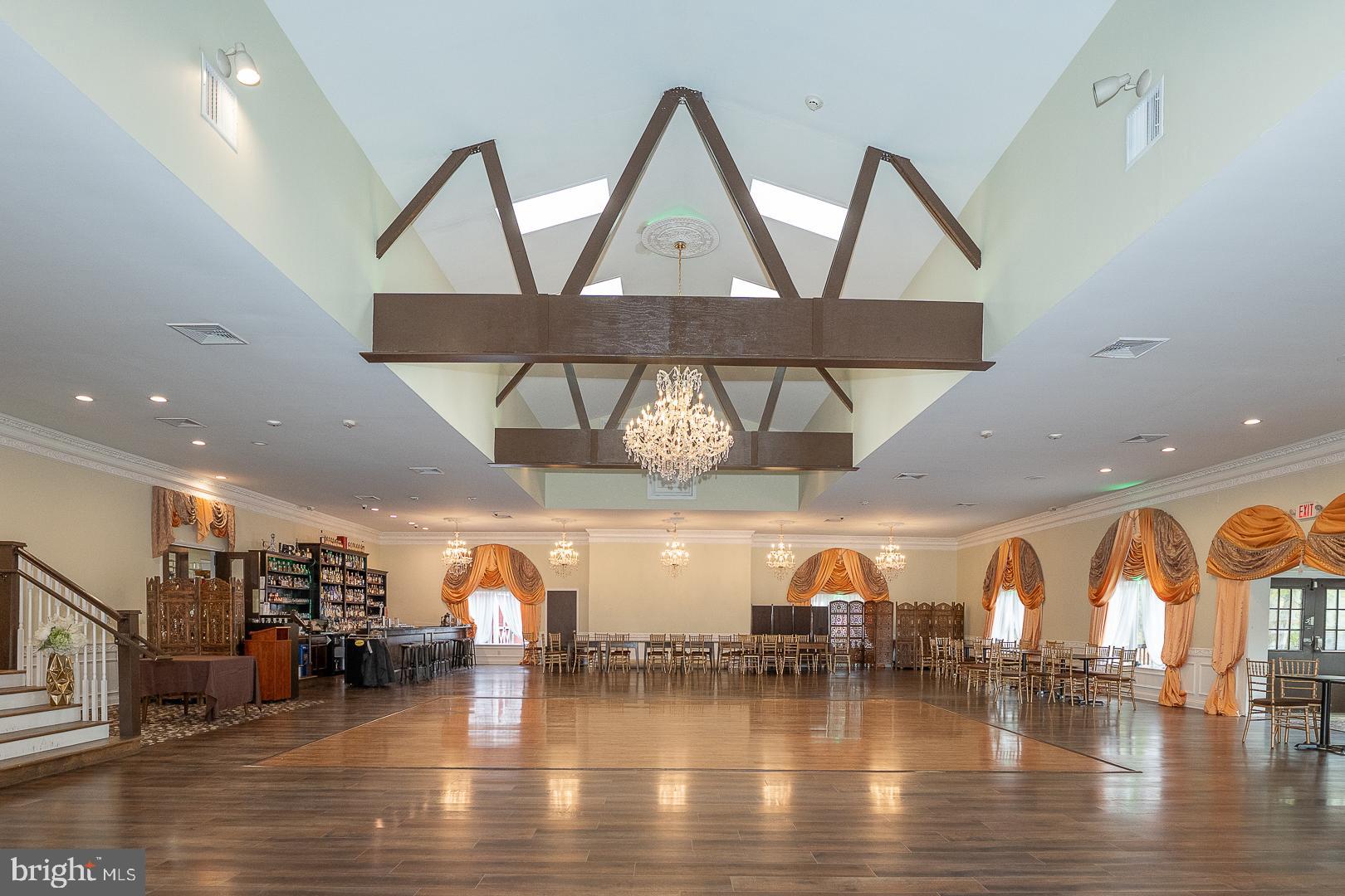 CHALFONT - Commercial Sale