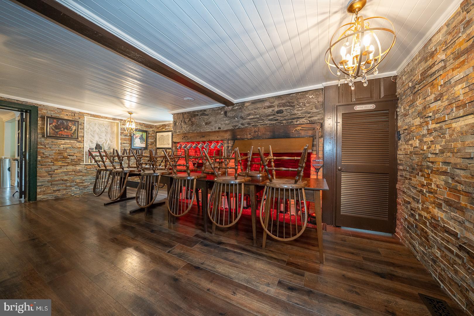 CHALFONT - Commercial Sale