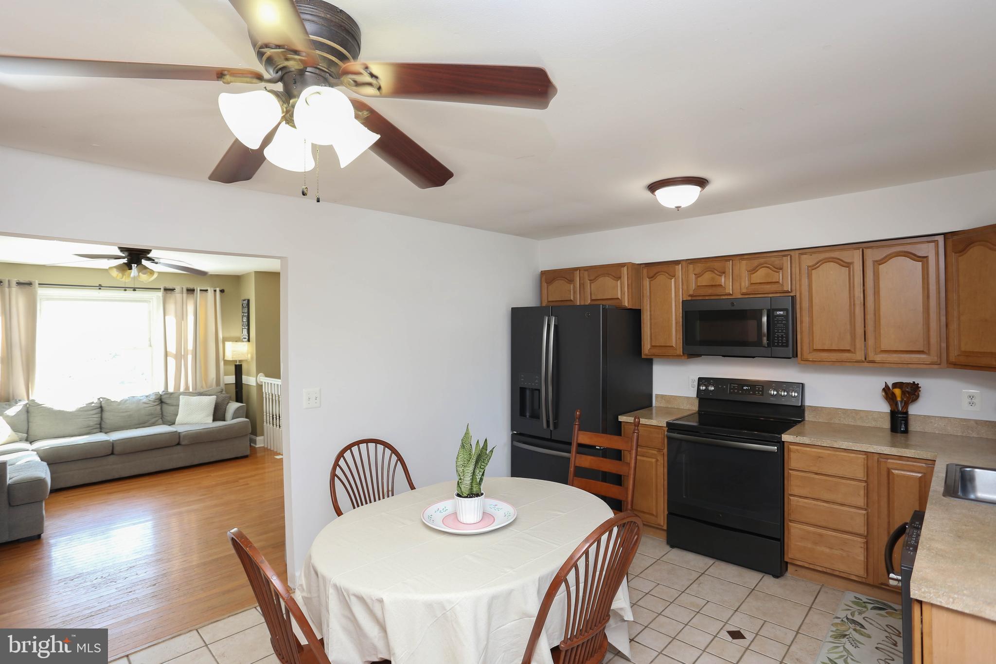 SHORELAND - Residential