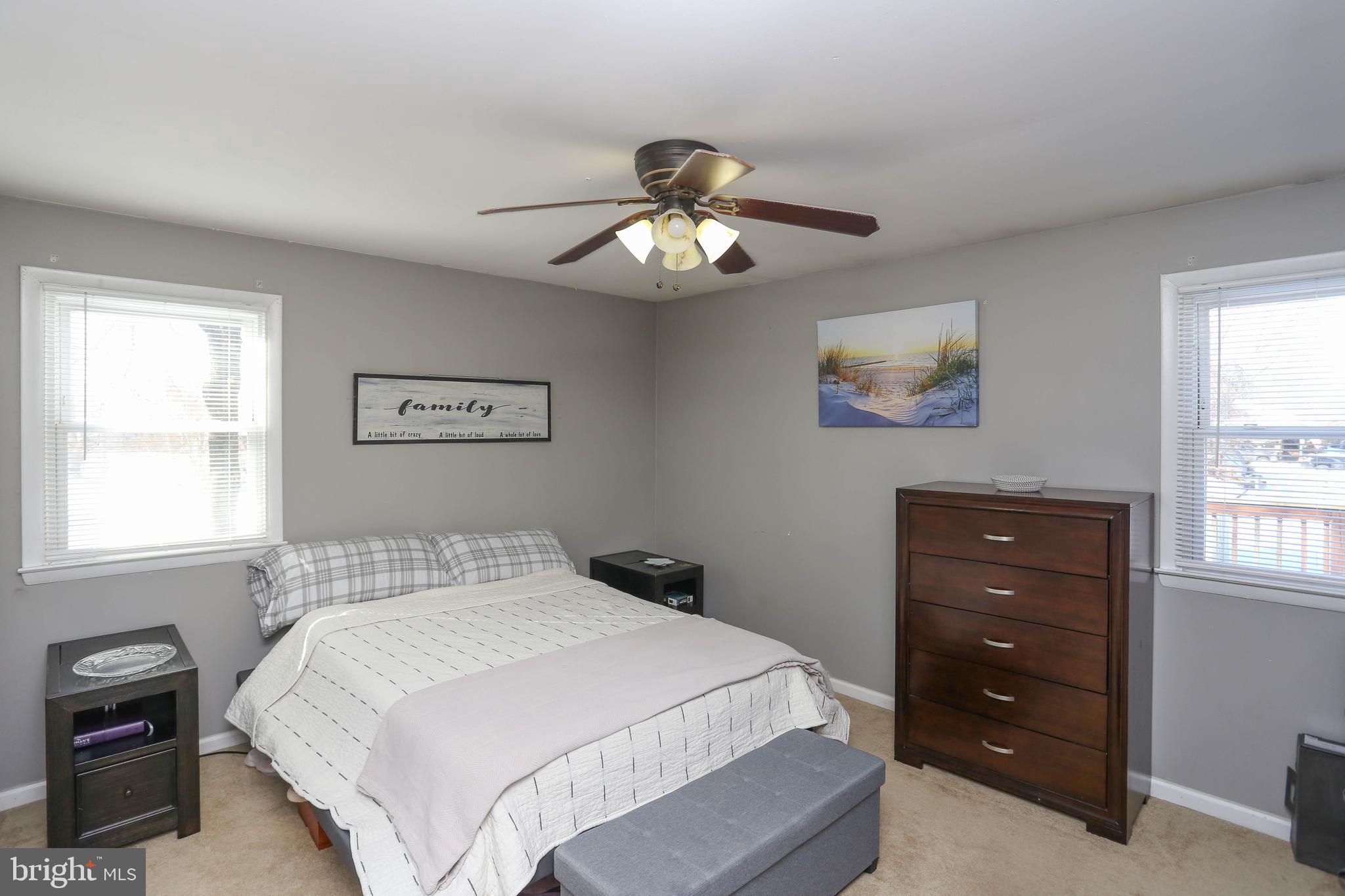 SHORELAND - Residential