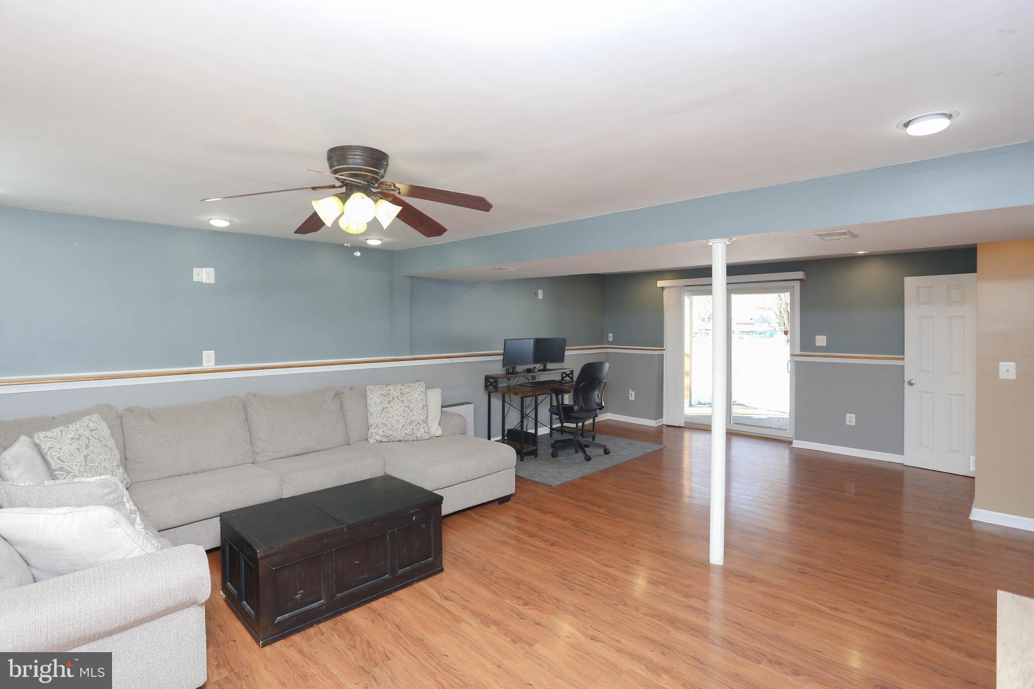 SHORELAND - Residential