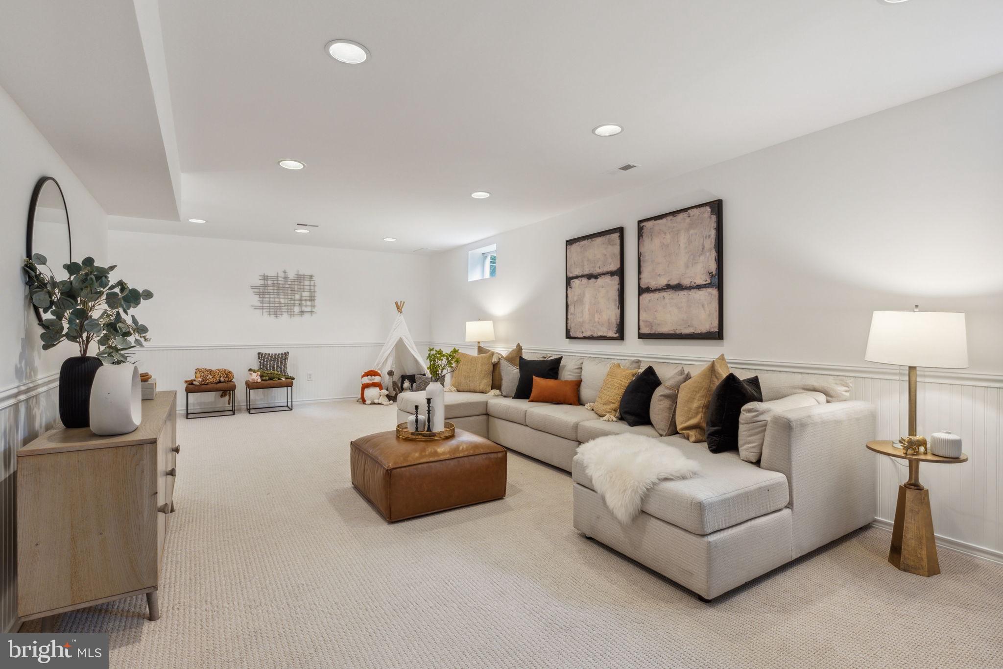 WEST END PARK - Residential