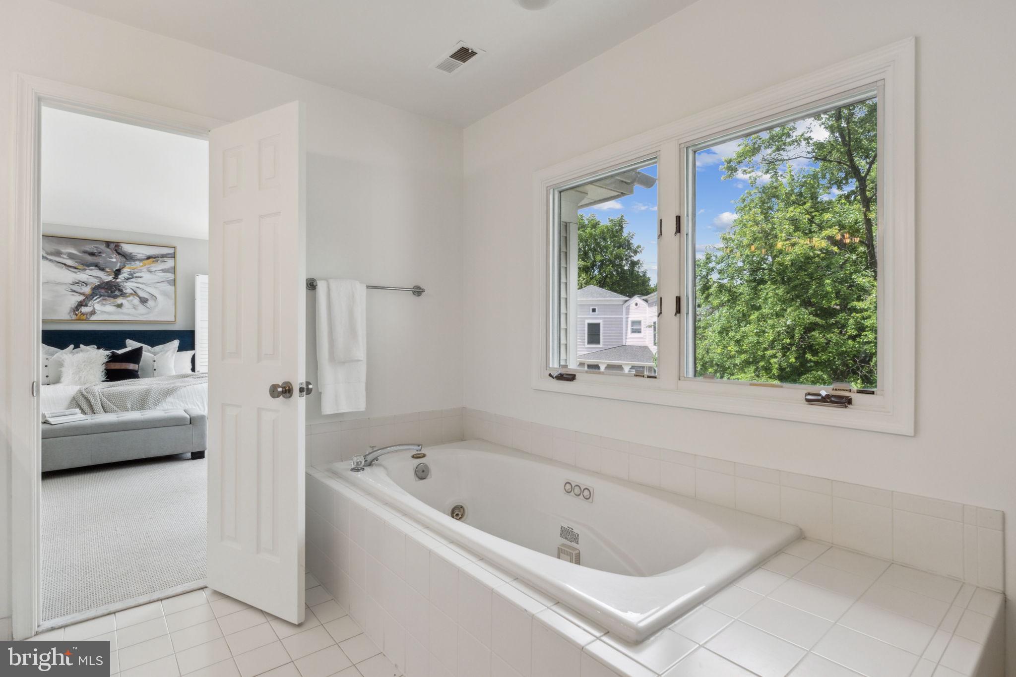 WEST END PARK - Residential