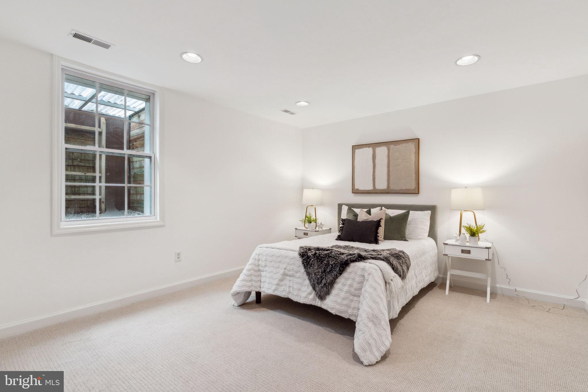 WEST END PARK - Residential