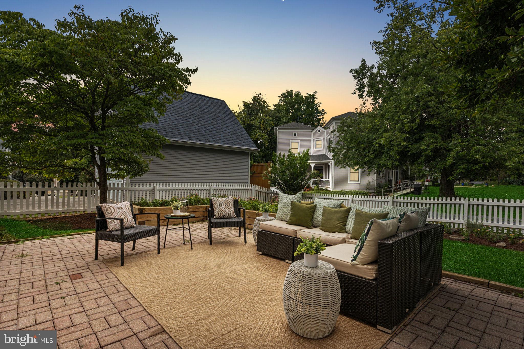 WEST END PARK - Residential