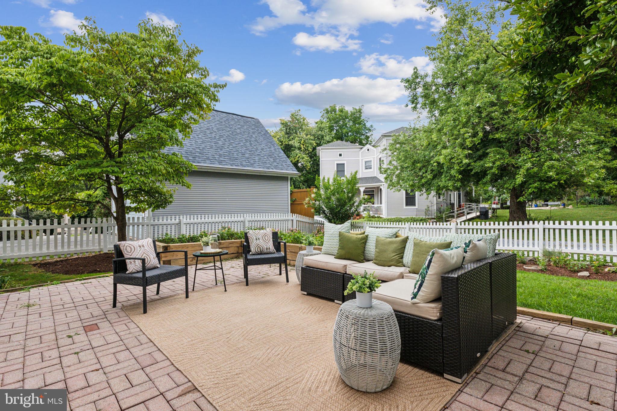 WEST END PARK - Residential