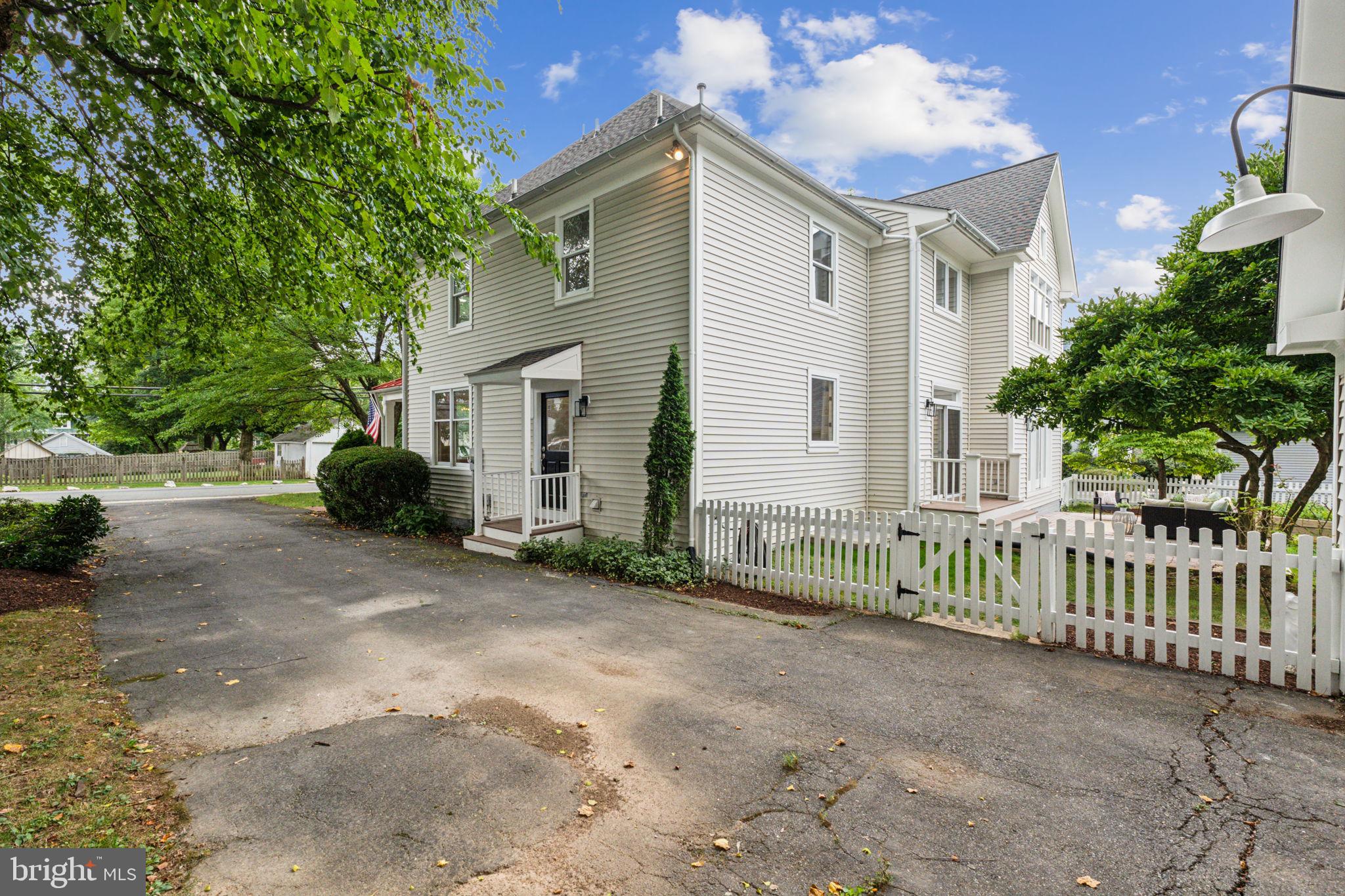 WEST END PARK - Residential