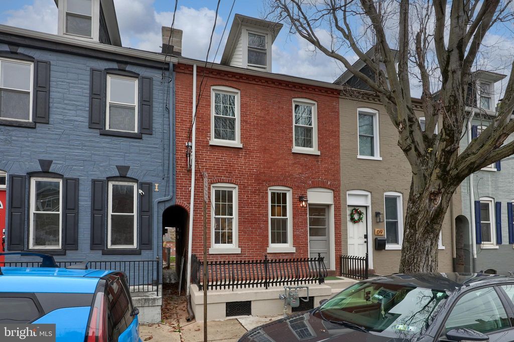 Photo of 11 W New Street, LANCASTER, PA 17603 (MLS # PALA2079292)