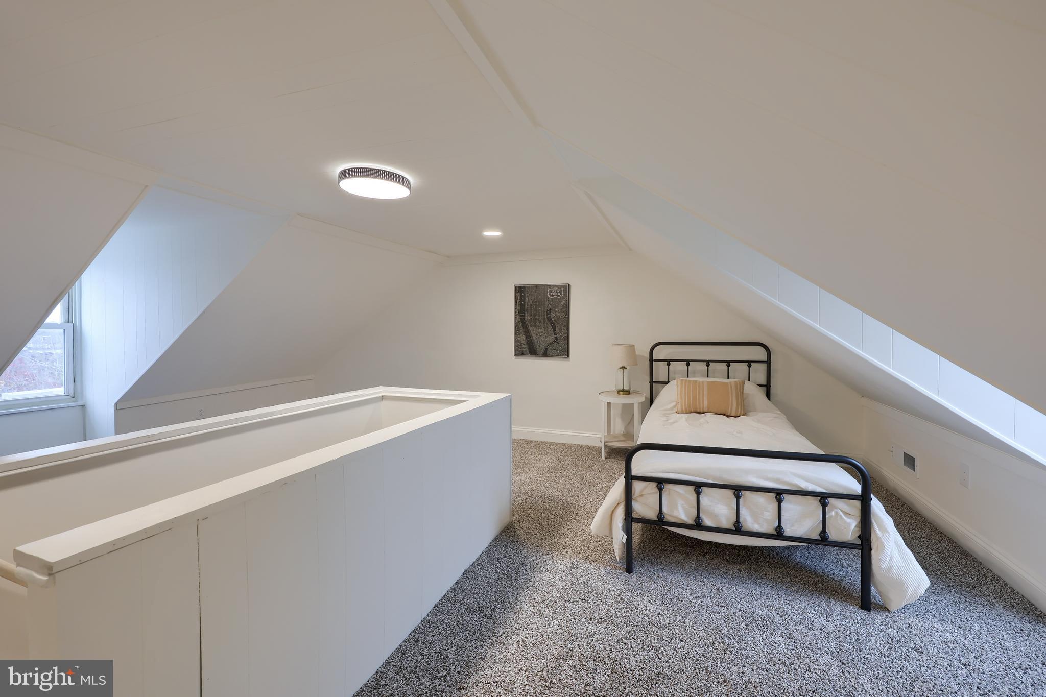 STADIUM DISTRICT - Residential