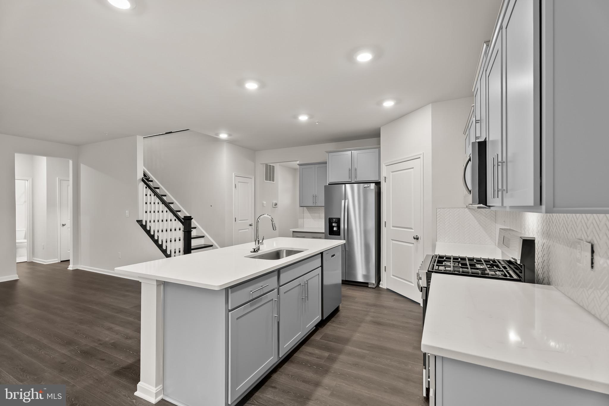 VILLAGES OF WHITE MARSH - Residential