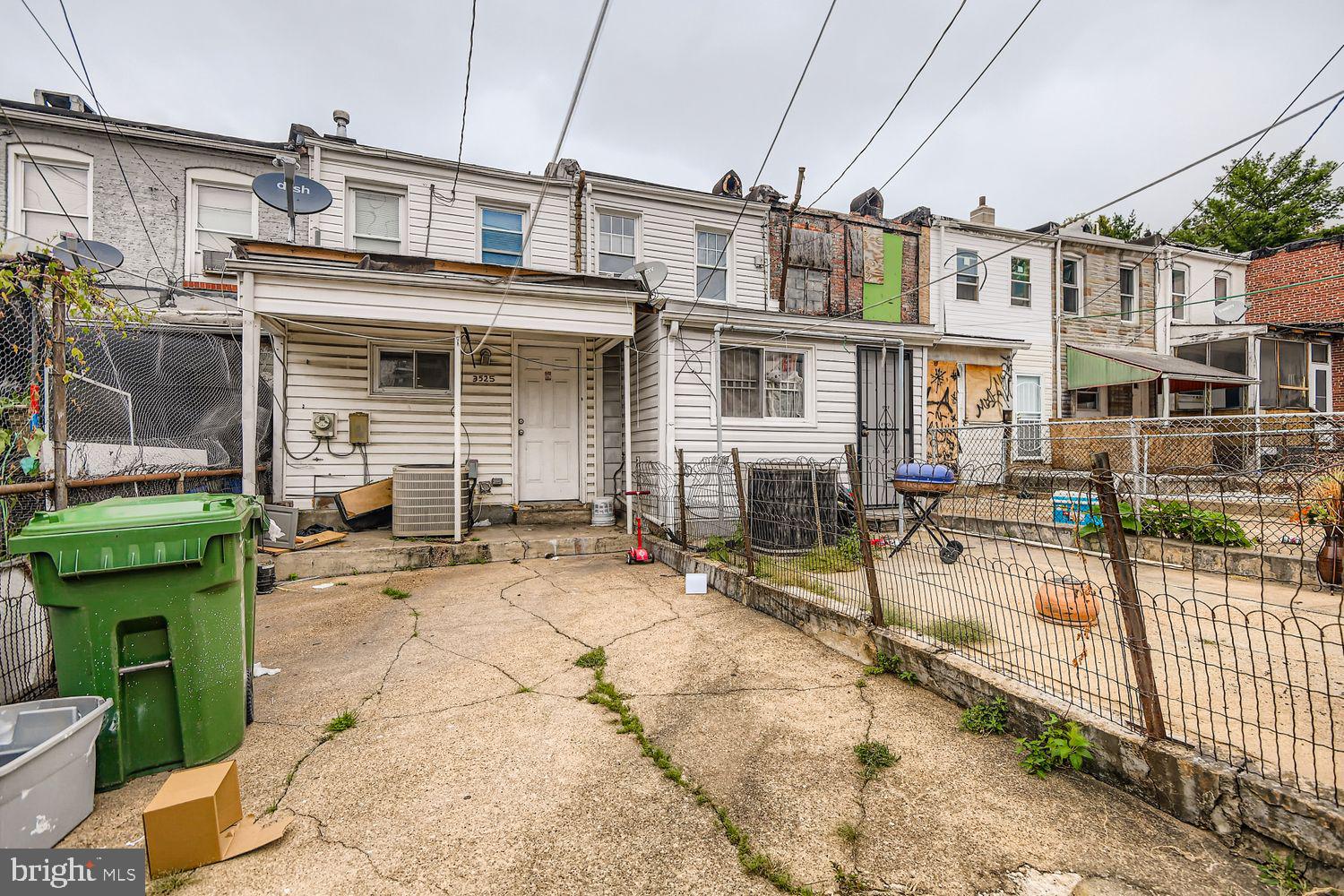 HIGHLANDTOWN - Residential