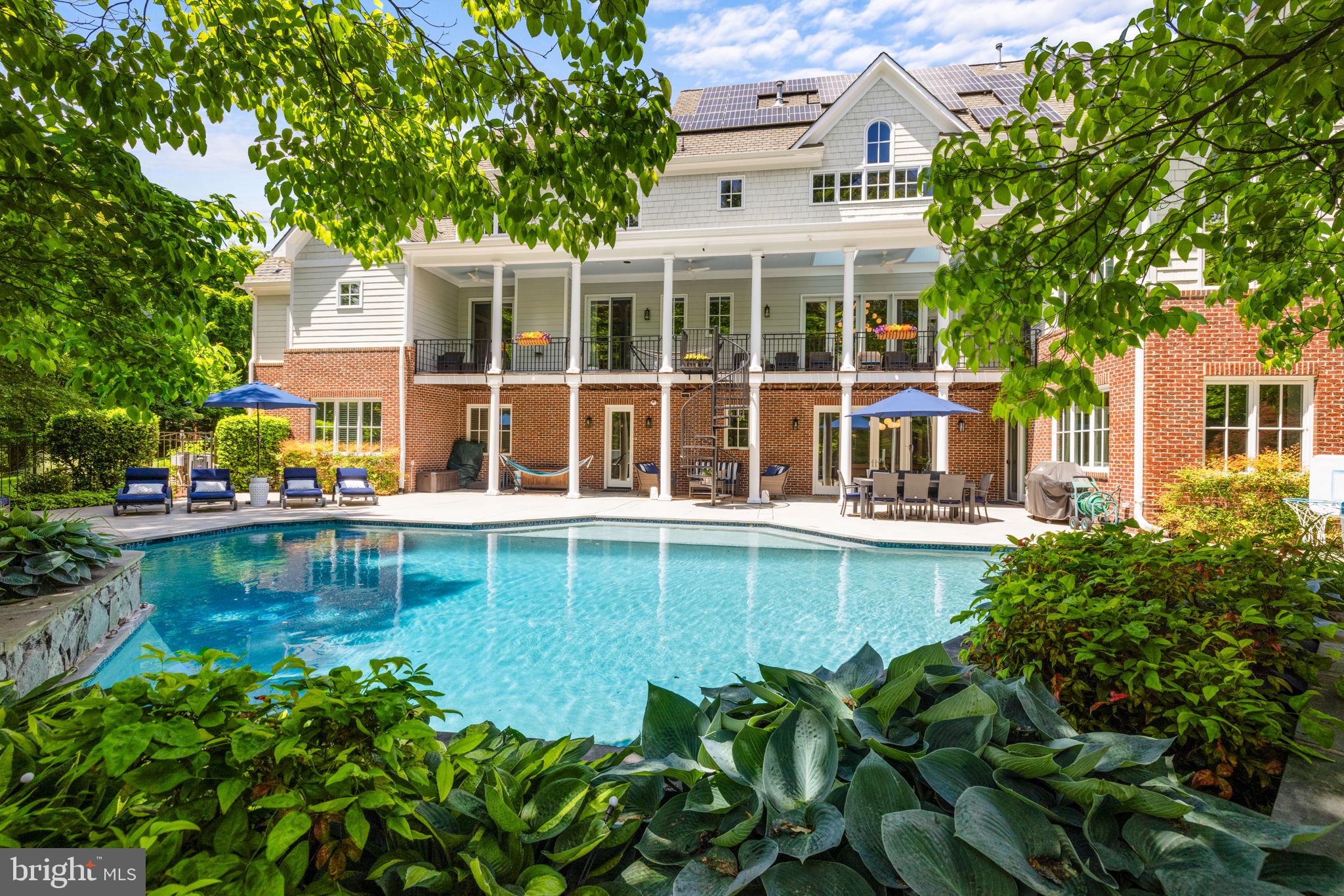 WAPLES CREST - Residential