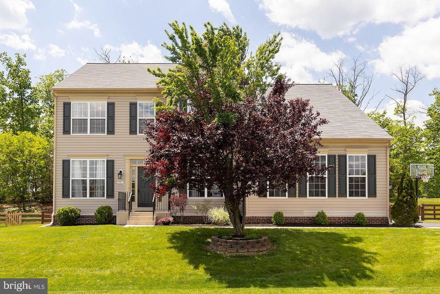 LUXURY COLONIAL IN BEAUTIFUL BLUE RIDGE SHADOWS. A GORGEOUS GOLF COURSE COMMUNITY W/ VIEWS OF THE BLUE RIDGE!!! BACKYARD BACKS UP TO THE SIXTH HOLE. STUNNING 5 BEDROOM 4 1/2 BATH COLONIAL FEATURES HARDWOOD FLOORS THROUGHOUT.  COMPLETELY RENOVATED WITH NEW ROOF, HVAC, LANDSCAPING, FIXTURES, FENCING, DECK STAIN, PAINT AND MANY MORE!  SEE LISTING FOR DETAILS ON ALL UPDATES. BASEMENT COMPLETELY RENOVATED WITH FRENCH DOOR WALKUP, BEDROOM WITH LARGE WINDOW FOR NATURAL LIGHTING, SEPARATE WASHER/DRYER HOOKUPS, LARGE ENTERTAINMENT SPACE INCLUDING LIVING AREA LOADED WITH CABINETRY AND SINK, AND A BEAUTIFUL SPA BATHROOM WITH SOAKER GARDEN TUB AND RAIN SHOWER FAUCETS! ENJOY THE EVENING SUNSETS SITTING ON THE CUSTOM DECK WATCHING THE GOLFERS TAKE THEIR APPROACH SHOTS TO THE GREEN. ** No worries with this home, there is a 1 YEAR AHS HOME WARRANTY included at closing!! **