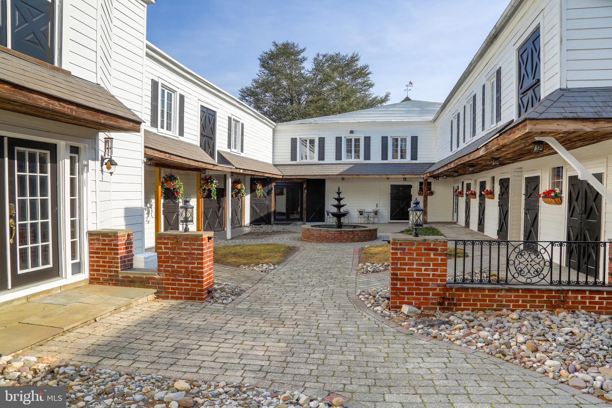 THORNBURY - Residential