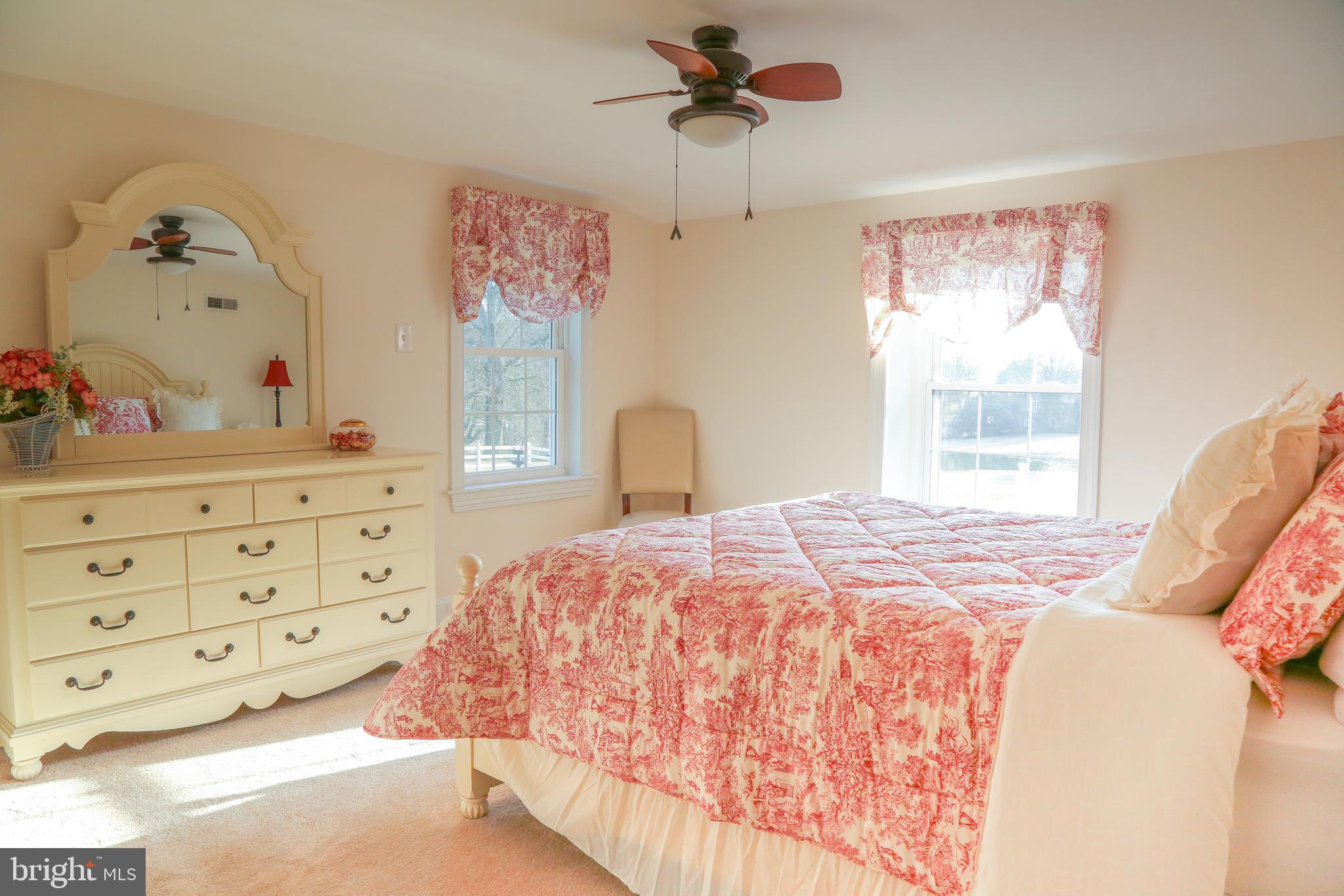 THORNBURY - Residential