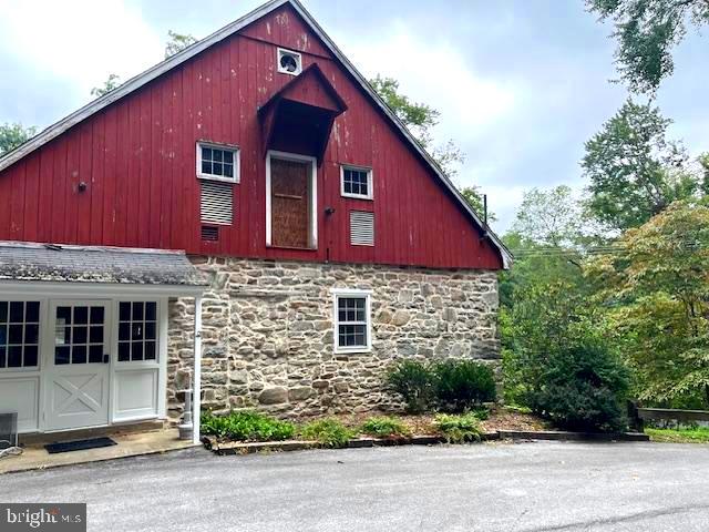 This charming, historic residence, built in the early 1800s, offers a unique blend of historical craftsmanship and modern comfort. The stone exterior exudes timeless elegance, while the interior features a spacious, open layout, a large primary bedroom with an option for second bedroom/office/den, and one full bath providing endless possibilities for customization. With approximately 1,200 finished square feet, this home is a canvas for your vision. Enjoy peaceful evenings surrounded by nature's beauty while still having quick access to rt 30. Easy one-floor living.
Available for lease starting August 16, 2025, this property offers a 12-month lease term.
Highly qualified applicants only. Pets accepted on a case by case basis and may require additional fees.
No Sign on property.