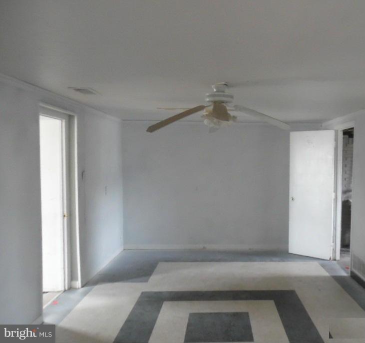 HOLLY MANOR - Residential