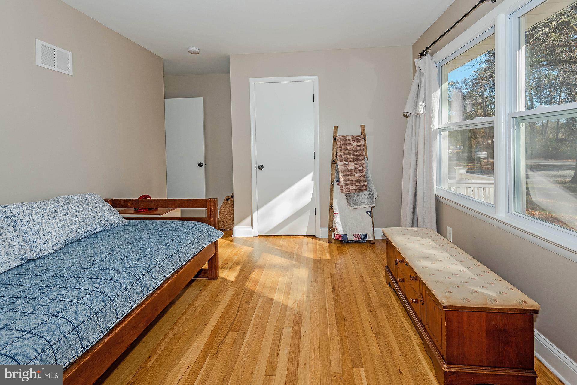 VENICE ON THE BAY - Residential