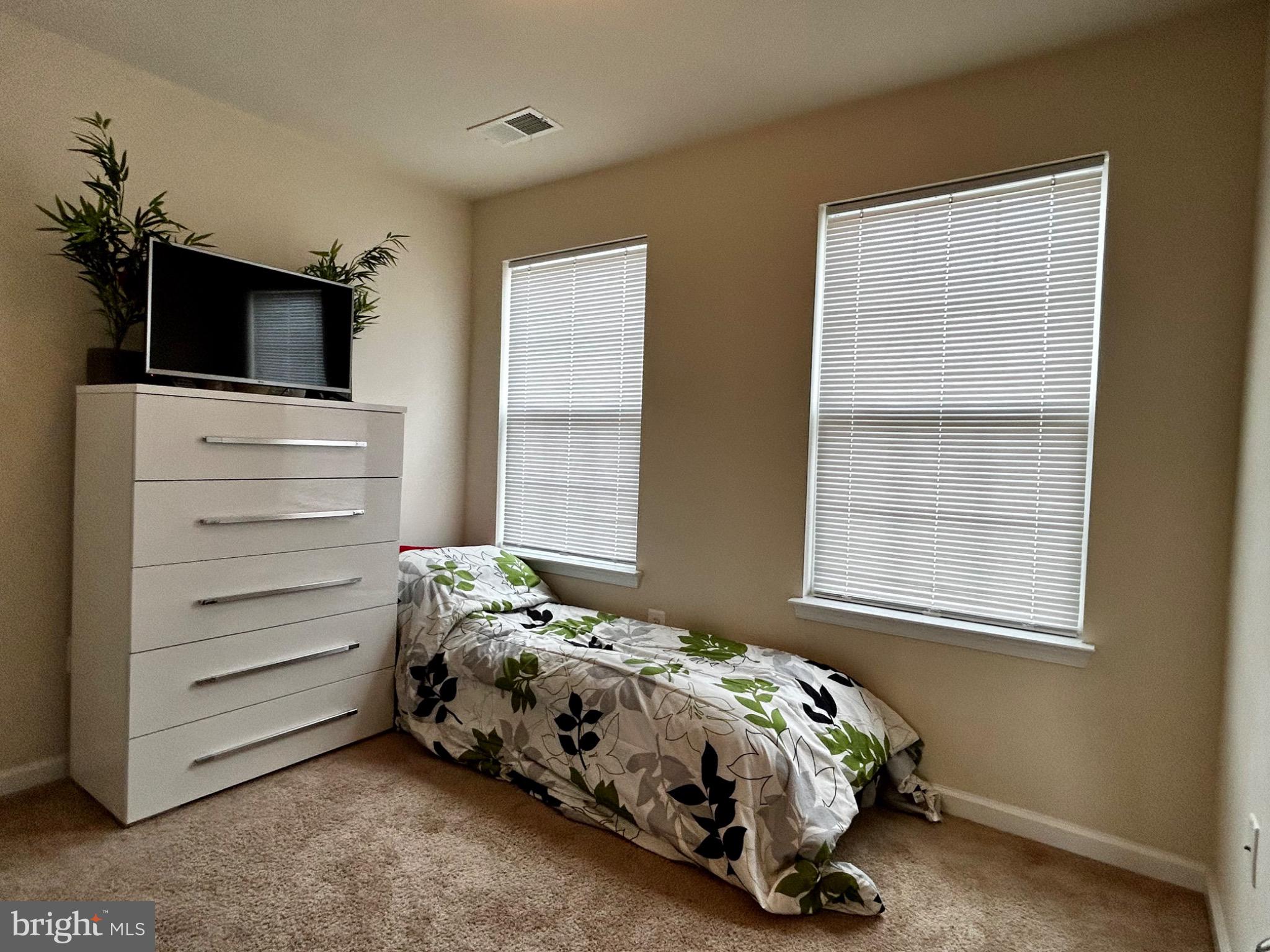 GLENEAGLES SOUTH - Residential Lease