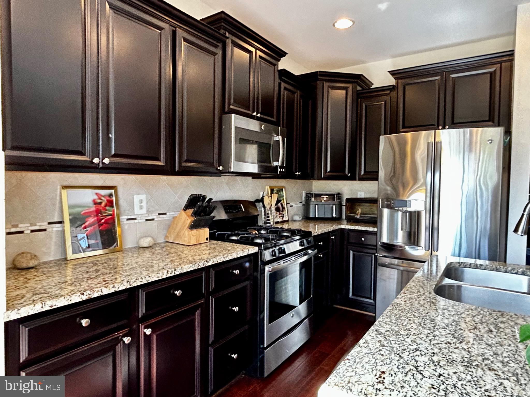 GLENEAGLES SOUTH - Residential Lease