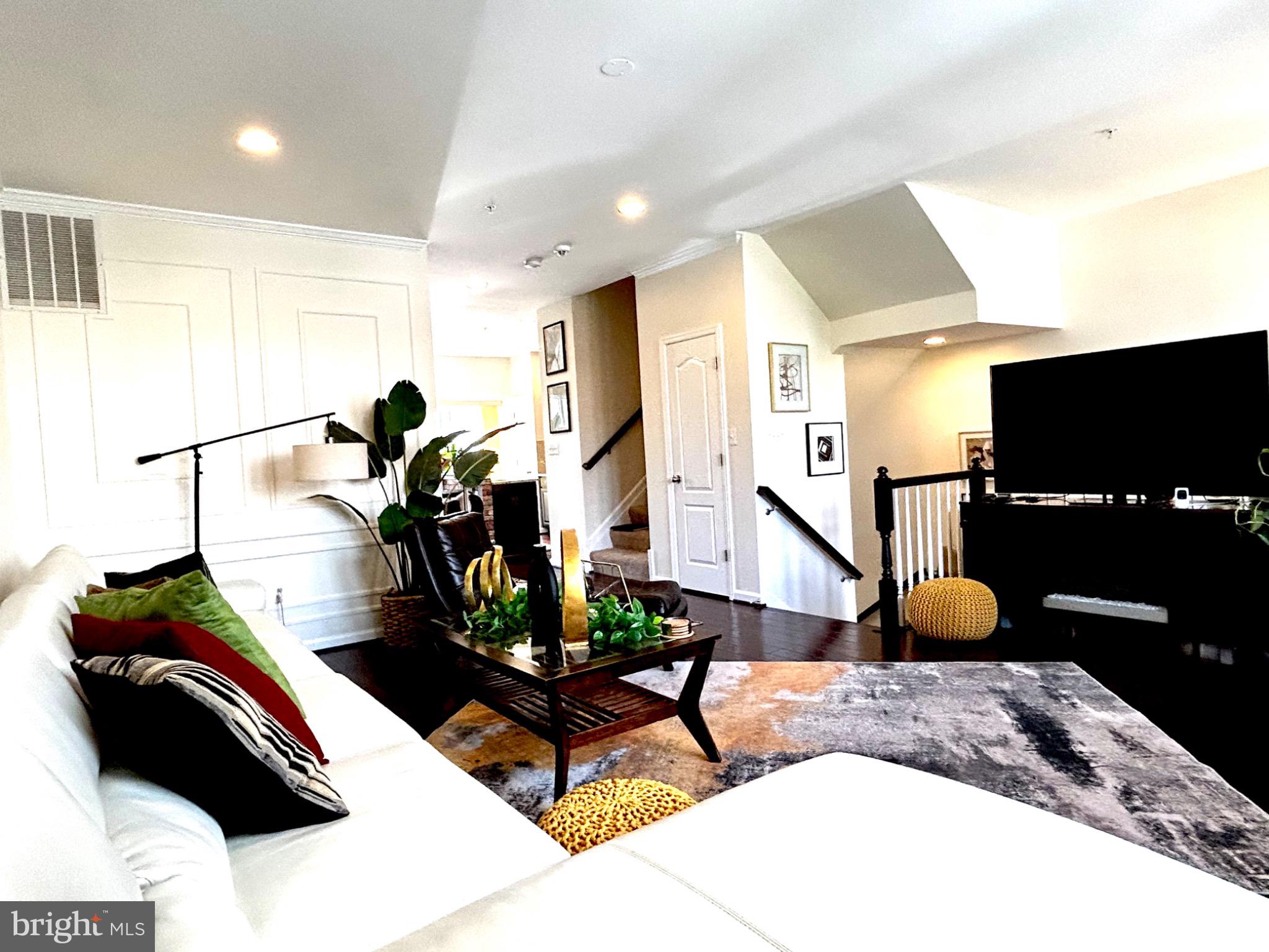 GLENEAGLES SOUTH - Residential Lease