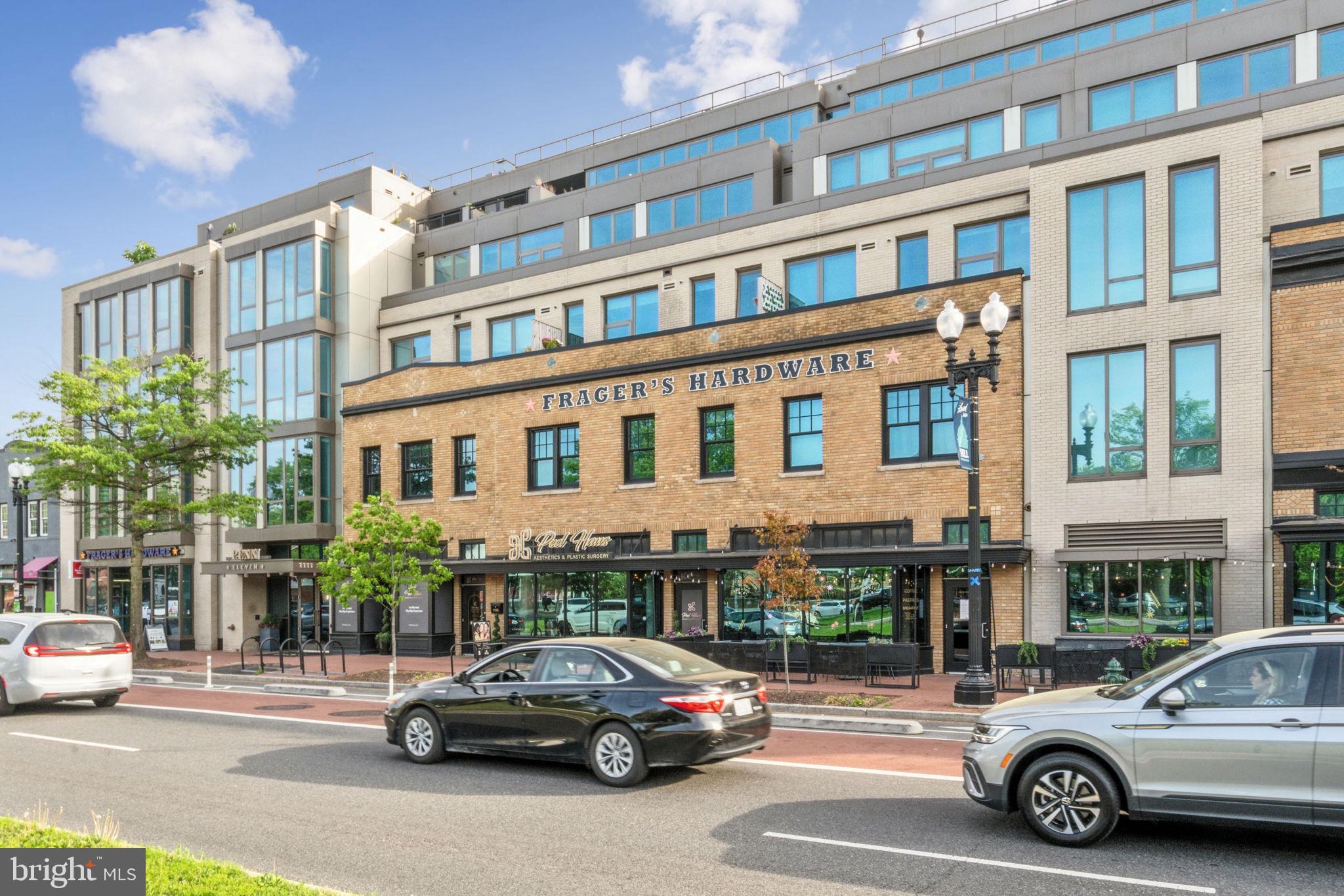 15 15TH STREET SE