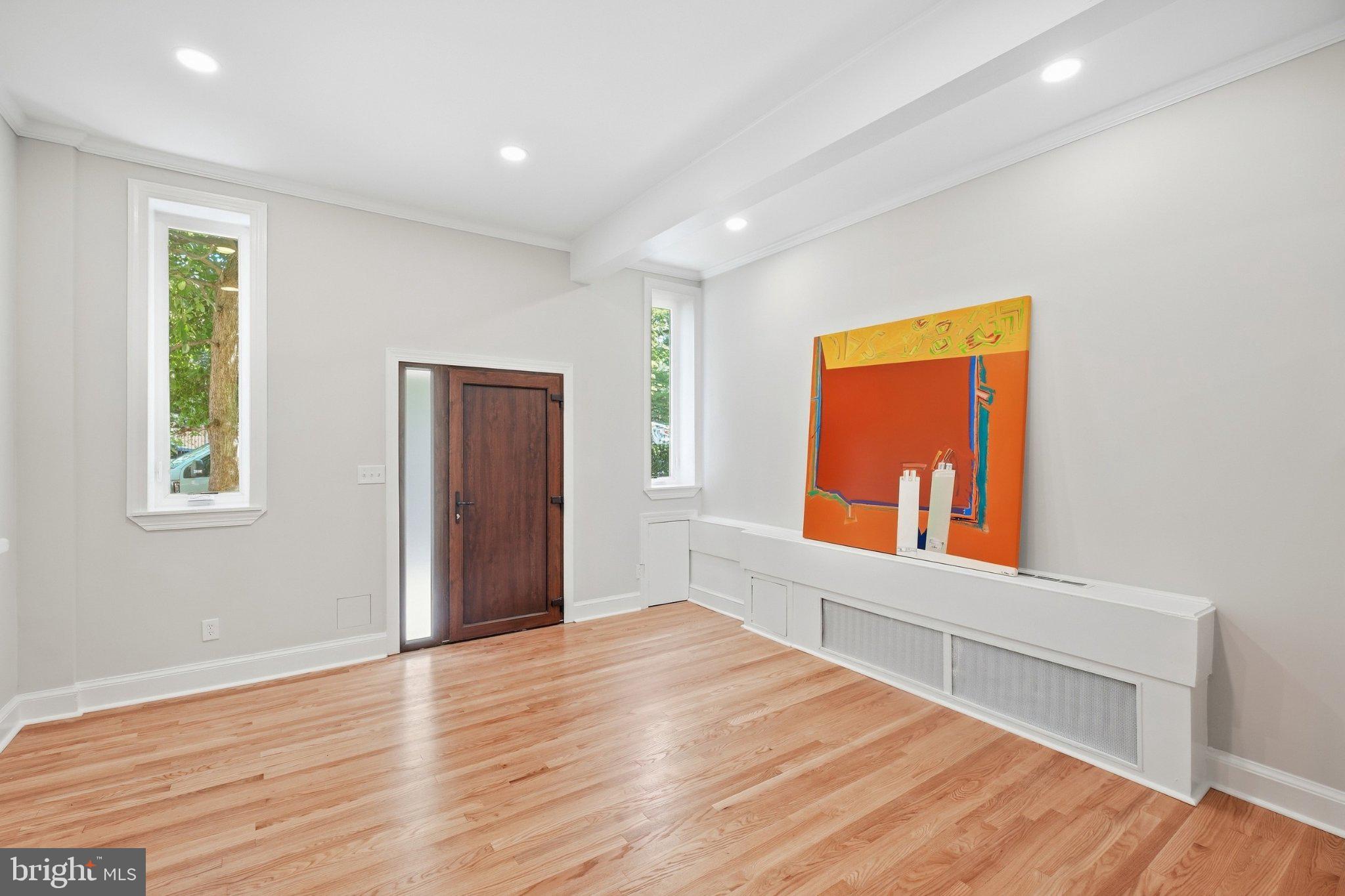 15 15TH STREET SE