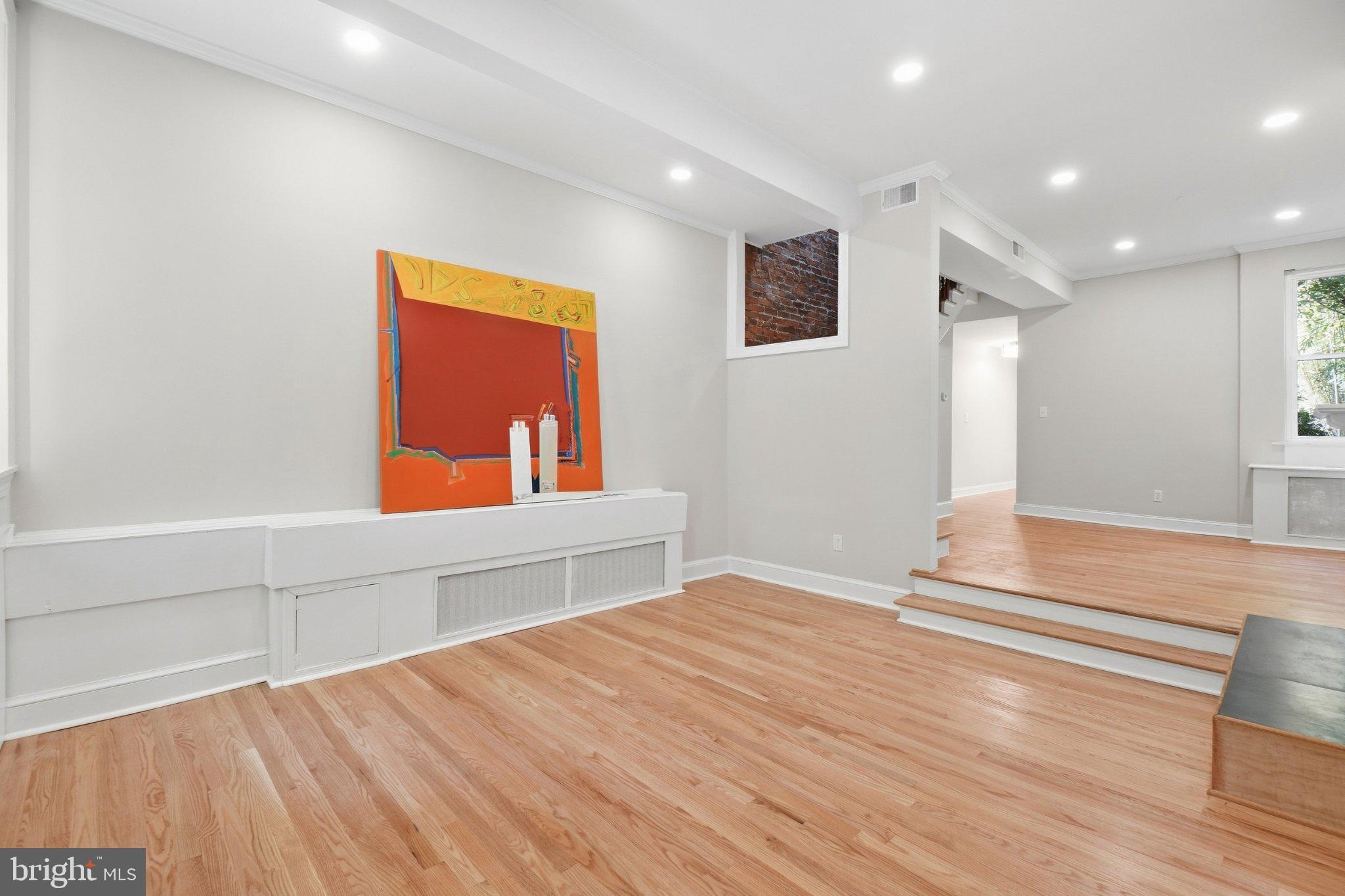 15 15TH STREET SE