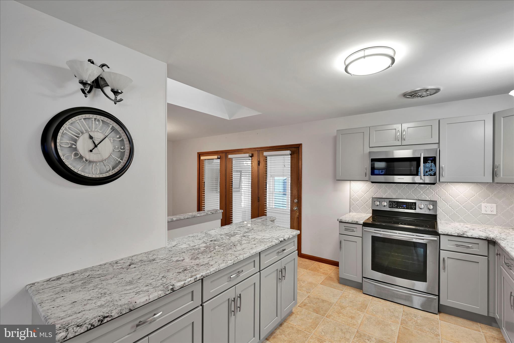 ELIZABETHTOWN BOROUGH - Residential