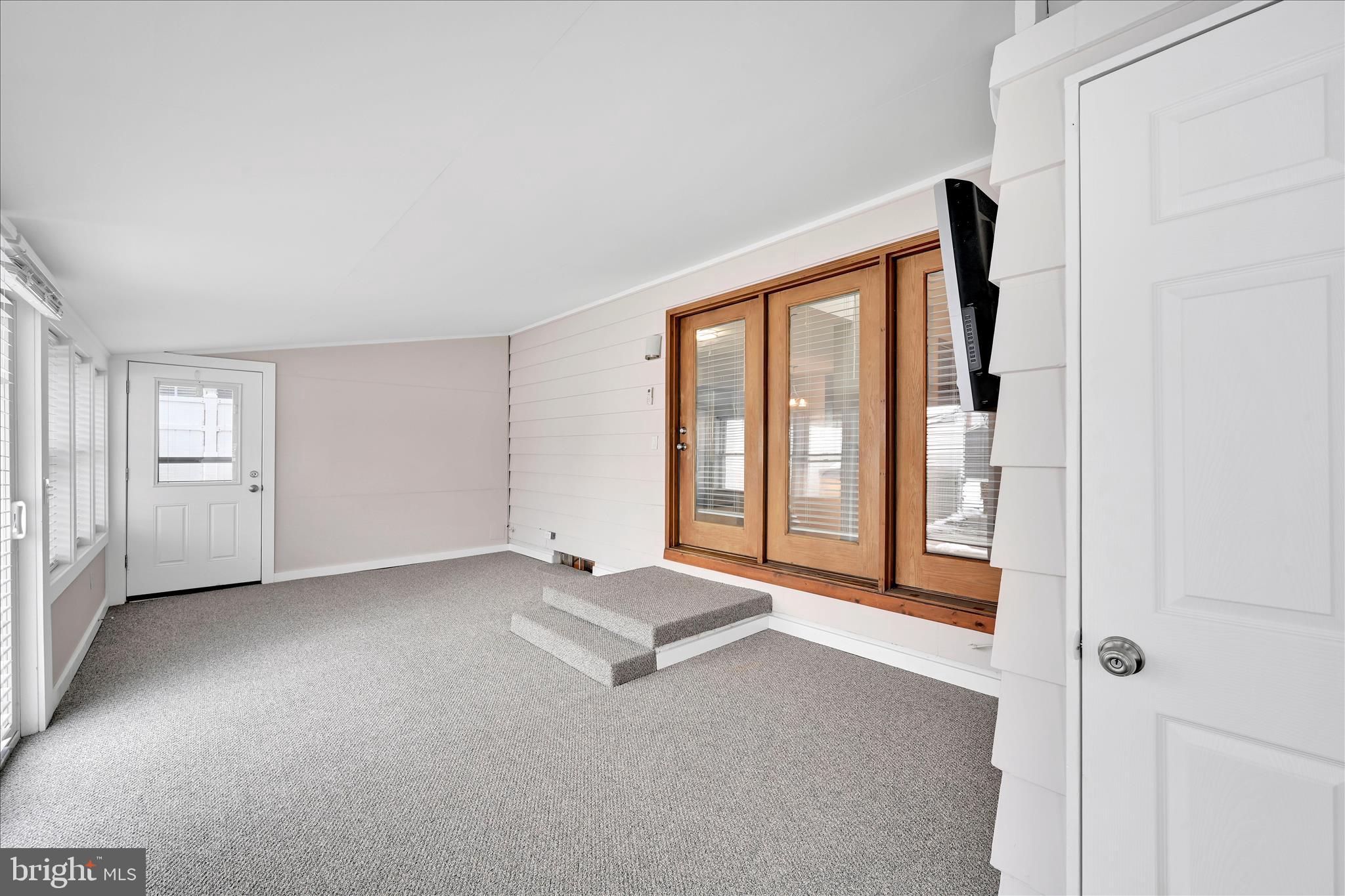 ELIZABETHTOWN BOROUGH - Residential